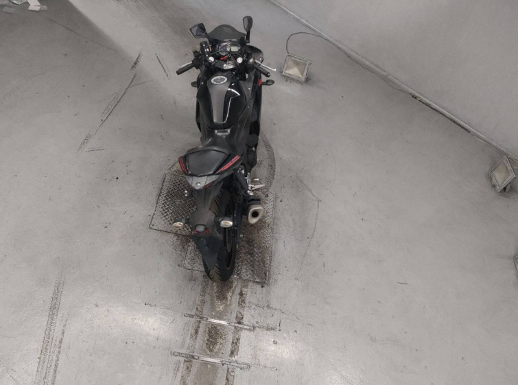 Мотоцикл Yamaha YZF-R3 с пробегом 57549 km с пробегом 57549 km