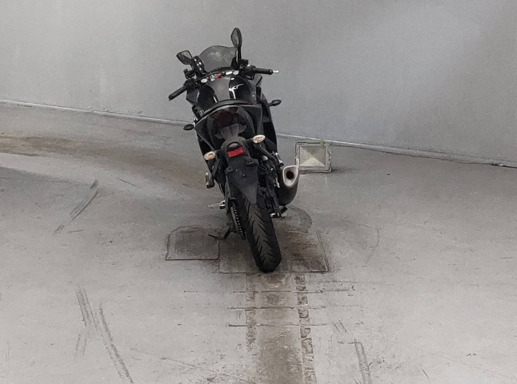 Мотоцикл Yamaha YZF-R3 с пробегом 57549 km с пробегом 57549 km