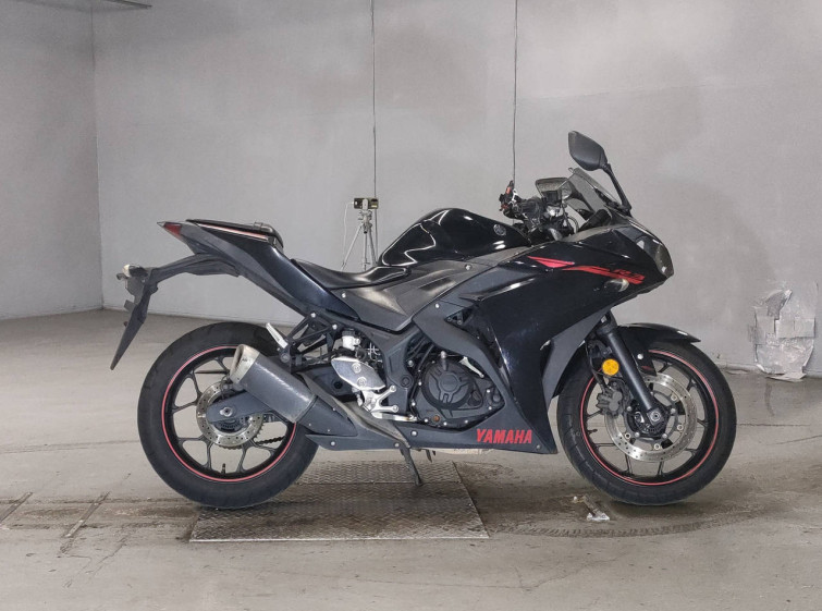 Мотоцикл Yamaha YZF-R3 с пробегом 57549 km с пробегом 57549 km