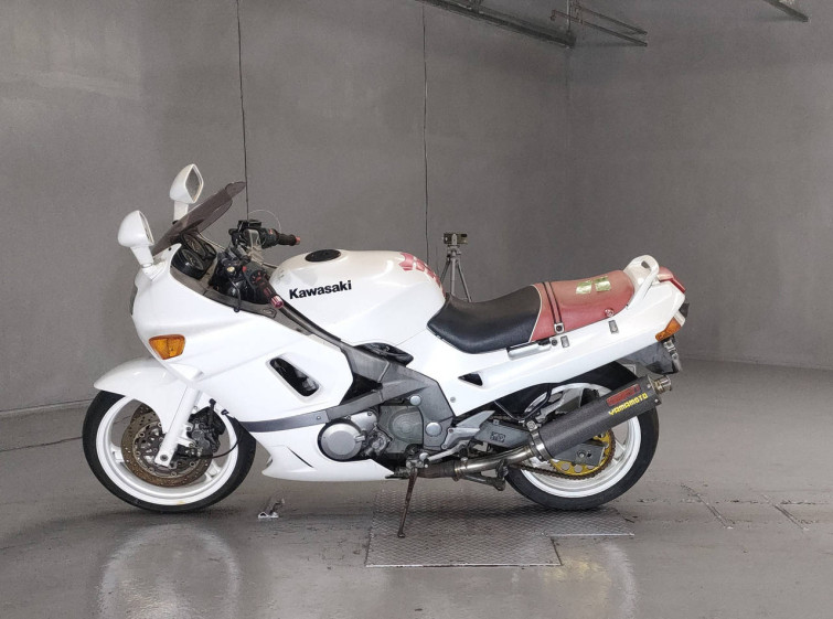 Мотоцикл Kawasaki ZZ-R400 с пробегом 24256 km с пробегом 24256 km