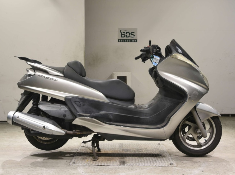 Мотоцикл Yamaha MAJESTY 250
