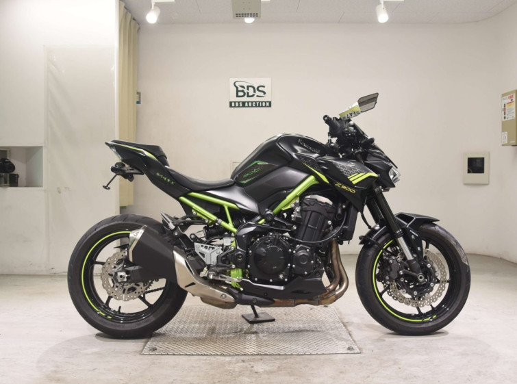 Мотоцикл Kawasaki Z900 з пробігом 9799 km