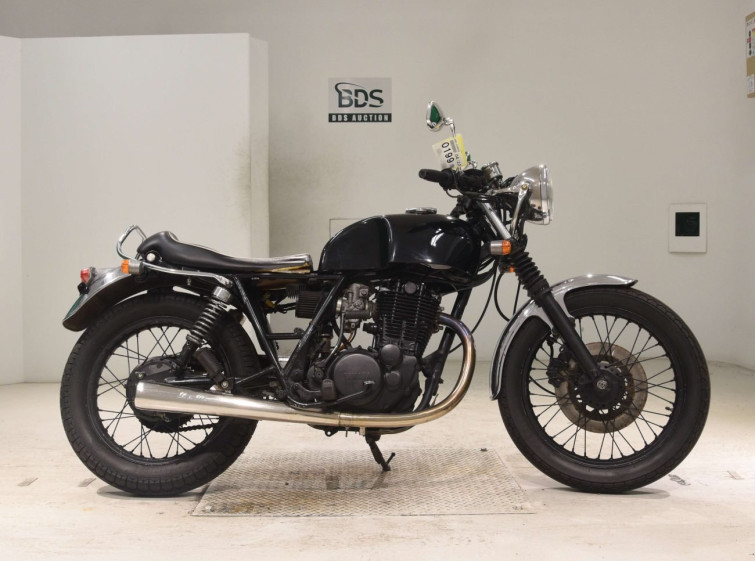 Мотоцикл Yamaha SR400 з пробігом 4426 km