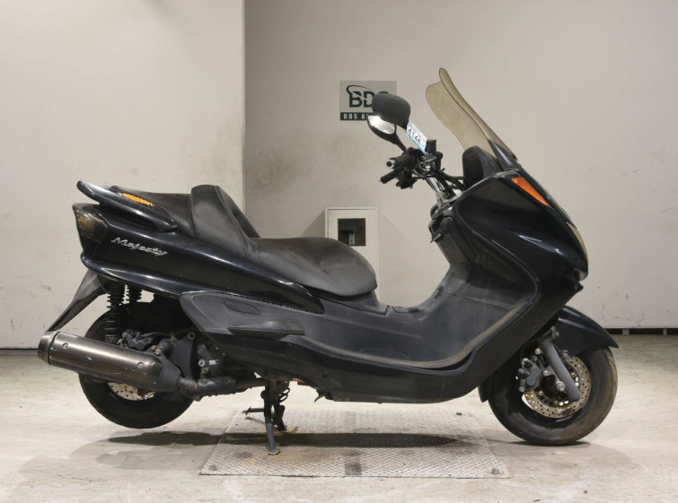 Мотоцикл Yamaha MAJESTY 250