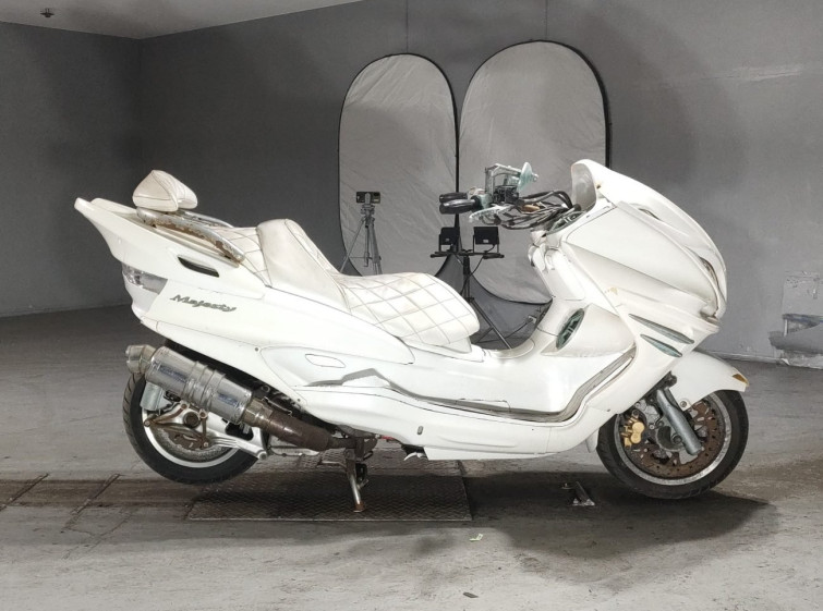 Мотоцикл Yamaha MAJESTY 250C