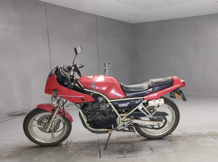 Мотоцикл Yamaha SRX250F с пробегом 9603 km с пробегом 9603 km