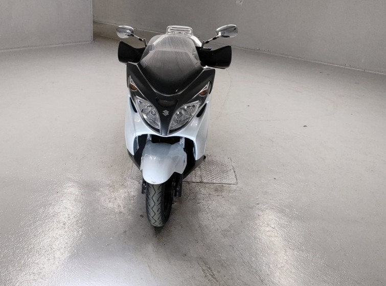 Мотоцикл Suzuki SKYWAVE 250M с пробегом 23122 km с пробегом 23122 km
