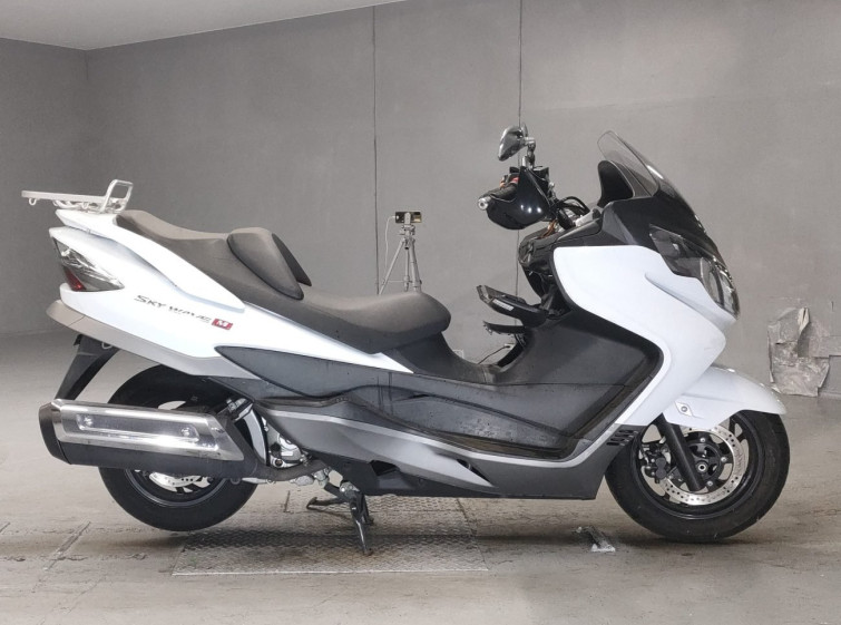 Мотоцикл Suzuki SKYWAVE 250M с пробегом 23122 km с пробегом 23122 km