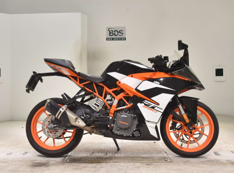 Мотоцикл KTM RC 390 с пробегом 29402 km