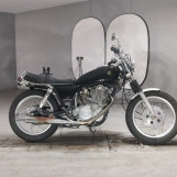 Мотоцикл Yamaha SR400 з пробігом 4116 km