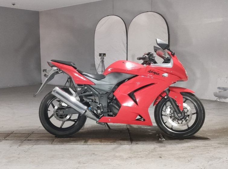 Мотоцикл Kawasaki NINJA250R з пробігом 20659 km