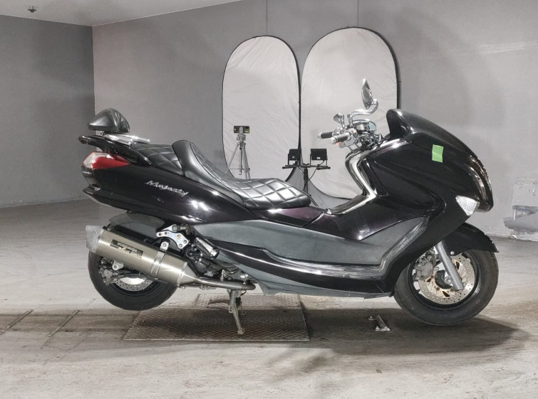 Мотоцикл Yamaha MAJESTY 250 з пробігом 24274 km