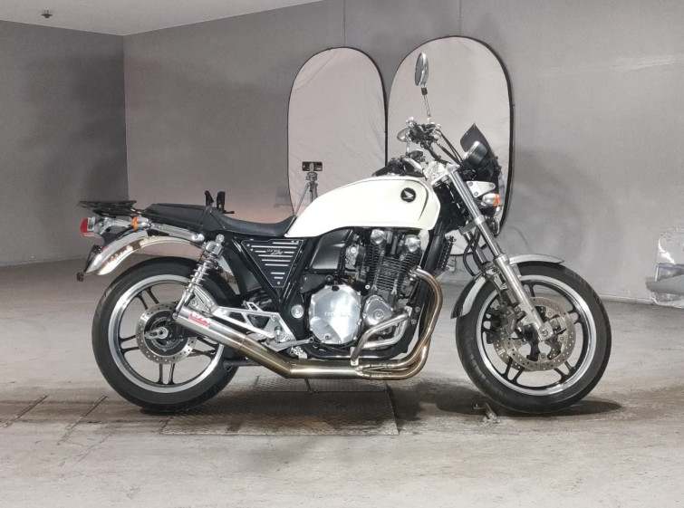 Мотоцикл Honda CB1100 с пробегом 3147 km
