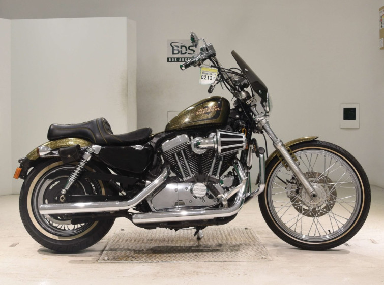 Мотоцикл HD SPORTSTER SEVENTY-TWO XL1200V с пробегом 11285 km