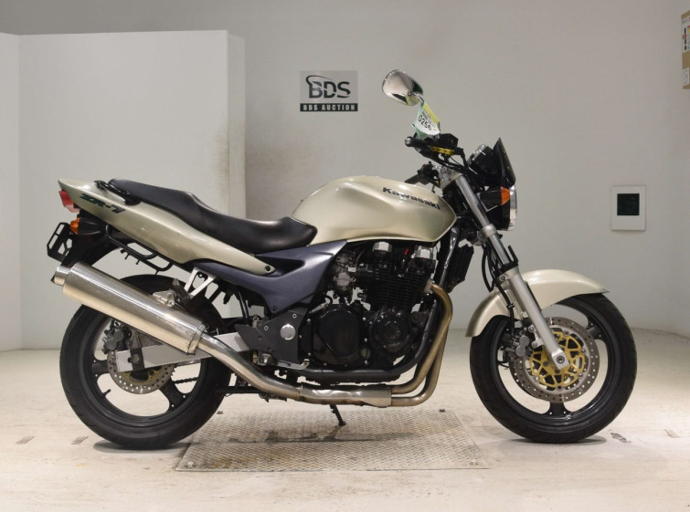 Мотоцикл Kawasaki ZR-7 з пробігом 70032 km