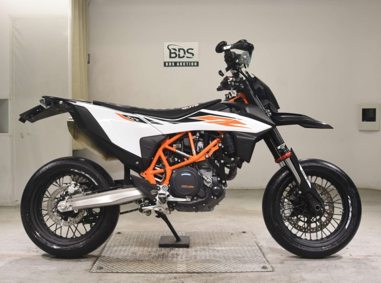 Мотоцикл KTM 690 SMC R з пробігом 11266 km