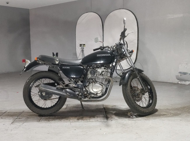 Мотоцикл Honda CB223S с пробегом 16840 km
