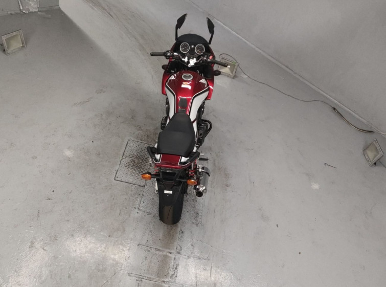 Мотоцикл Honda CB400SFVA с пробегом 10806 km с пробегом 10806 km