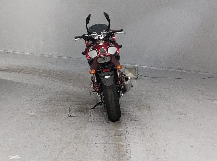 Мотоцикл Honda CB400SFVA с пробегом 10806 km с пробегом 10806 km