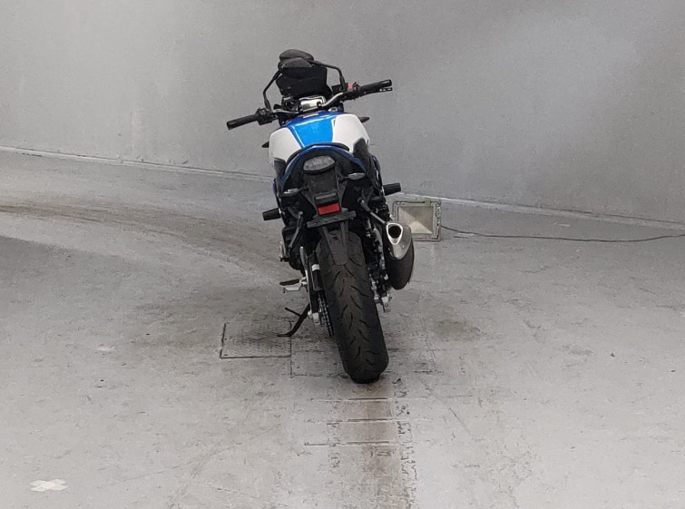 Мотоцикл Suzuki GSR750 с пробегом 856 km с пробегом 856 km