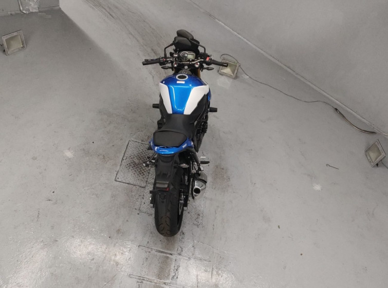 Мотоцикл Suzuki GSR750 с пробегом 856 km с пробегом 856 km