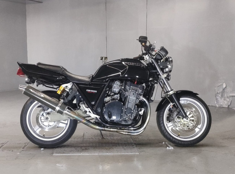 Мотоцикл Honda CB1000SF с пробегом 27778 km с пробегом 27778 km