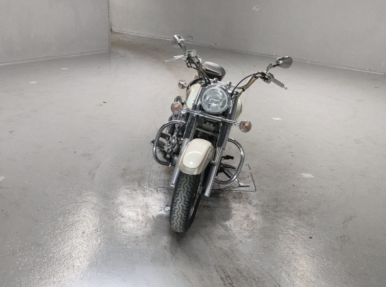 Мотоцикл Yamaha DRAGSTAR XVS400 CLASSIC с пробегом 21415 km с пробегом 21415 km