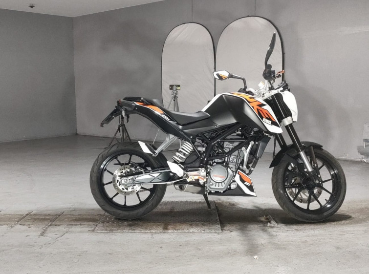 Мотоцикл KTM 200 DUKE з пробігом 10286 km