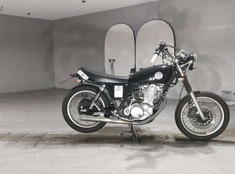 Мотоцикл Yamaha SR400 з пробігом 12878 km