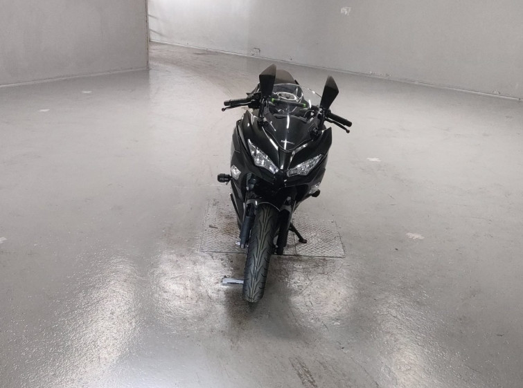 Мотоцикл Kawasaki NINJA250 с пробегом 6025 km с пробегом 6025 km
