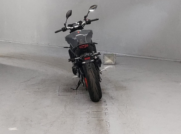 Мотоцикл Yamaha MT-09 с пробегом 5072 km с пробегом 5072 km