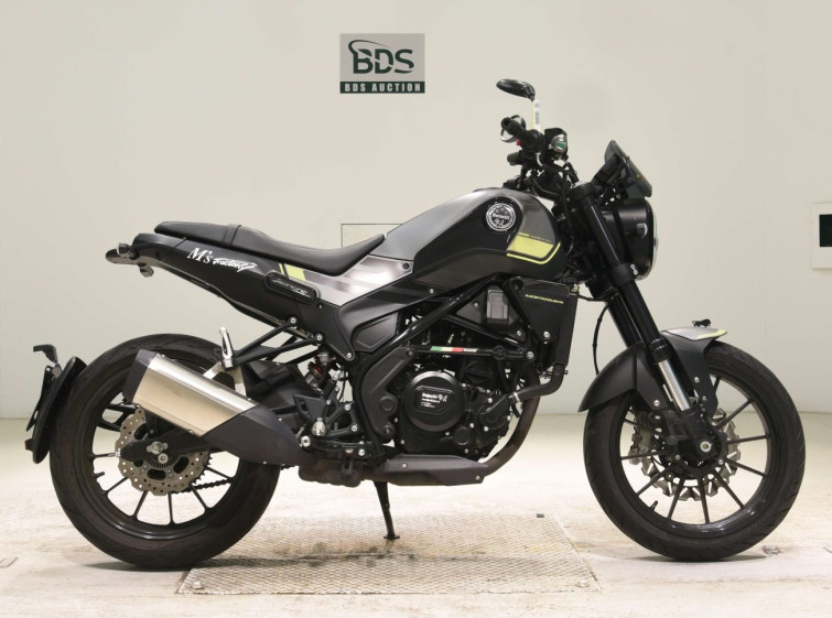 Мотоцикл Benelli LEONCINO 250 з пробігом 7378 km