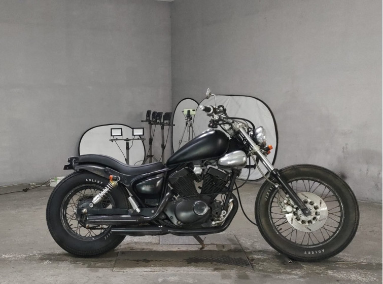 Мотоцикл Yamaha VIRAGO XV250 с пробегом 3940 km