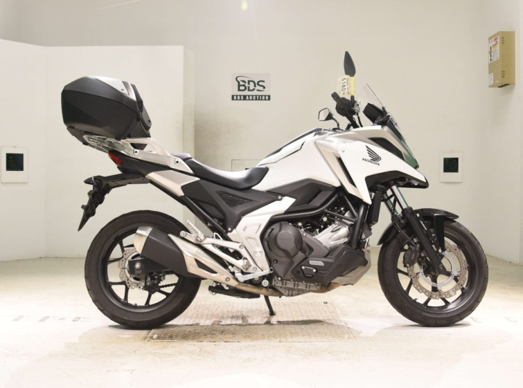 Мотоцикл Honda NC750XD з пробігом 9415 km