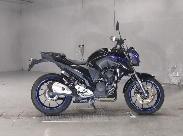 Мотоцикл Yamaha FZ25 с пробегом 10587 km с пробегом 10587 km