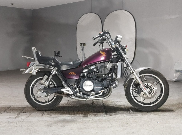 Мотоцикл Honda MAGNA750 з пробігом 1159 km