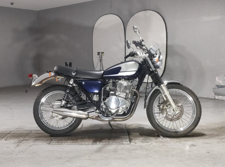 Мотоцикл Honda CBR250R з пробігом 12439 km