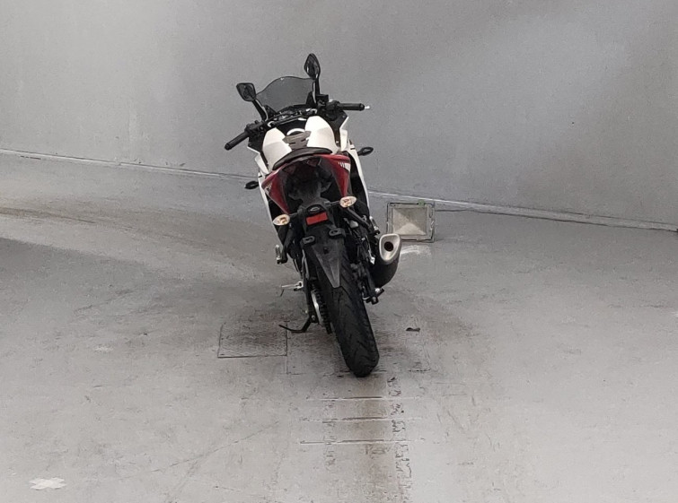 Мотоцикл Yamaha YZF-R3 с пробегом 8825 km с пробегом 8825 km