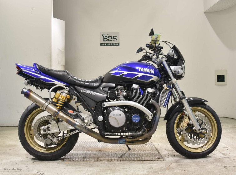 Мотоцикл Yamaha XJR1200 с пробегом 42416 km