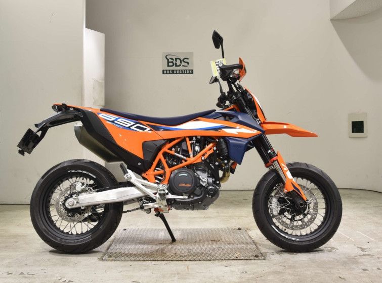 Мотоцикл KTM 690 SMC R