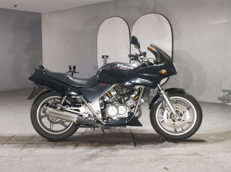Мотоцикл Honda VT250F XELVIS с пробегом 50772 km