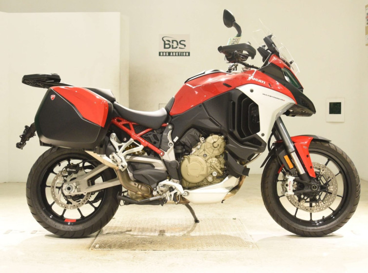 Мотоцикл Ducati MULTISTRADA V4S з пробігом 7583 km