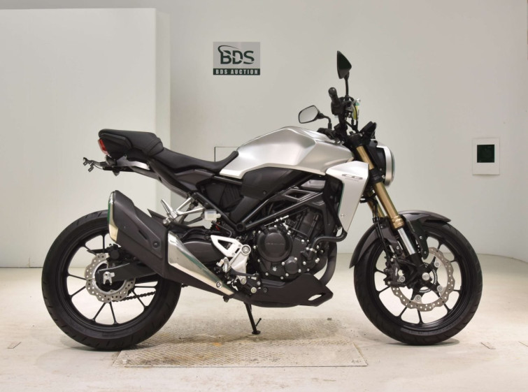 Мотоцикл Honda CB250RA с пробегом 5142 km