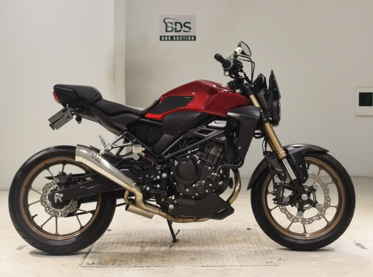 Мотоцикл Honda CB250R з пробігом 21382 km