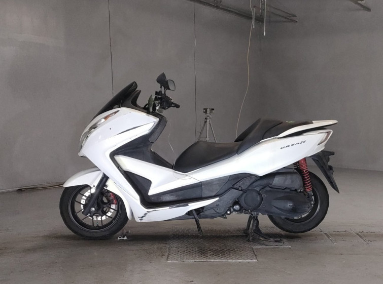 Мотоцикл Honda FORZA SI с пробегом 65711 km с пробегом 65711 km