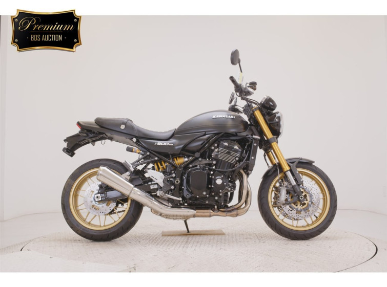Мотоцикл Kawasaki Z900RS с пробегом 690 km