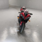 Мотоцикл Yamaha YZF-R1 с пробегом 30325 km с пробегом 30325 km
