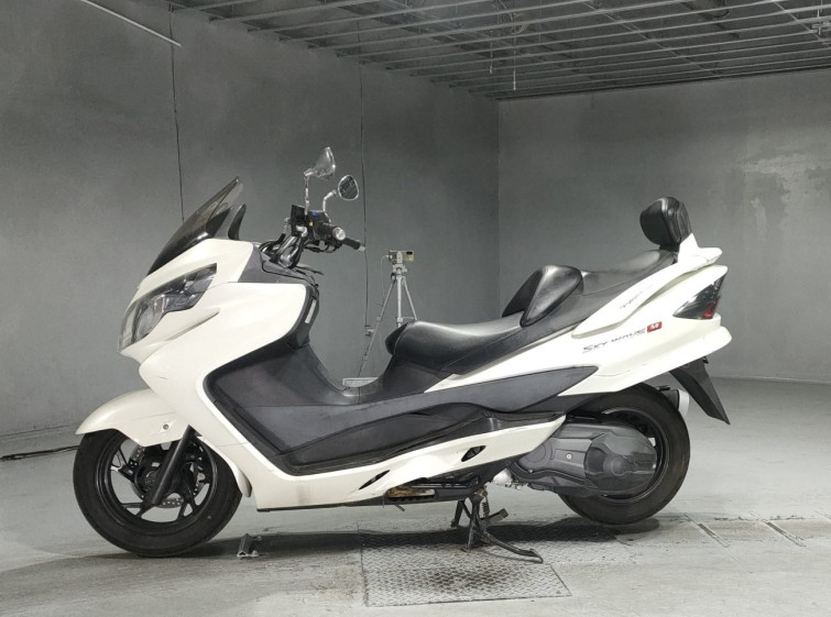 Мотоцикл Suzuki SKYWAVE 250M с пробегом 18282 km с пробегом 18282 km