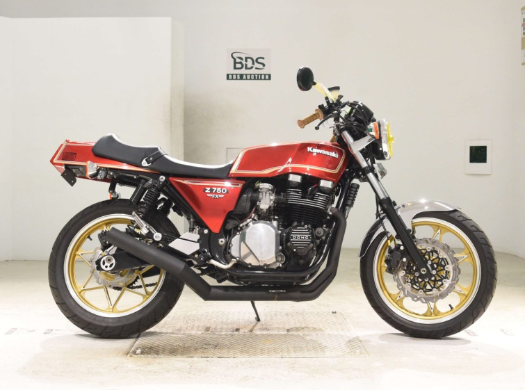 Мотоцикл Kawasaki ZEPHYR750 з пробігом 3 km