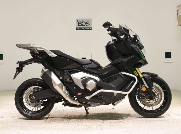 Мотоцикл Honda X-ADV750-2 с пробегом 8955 km